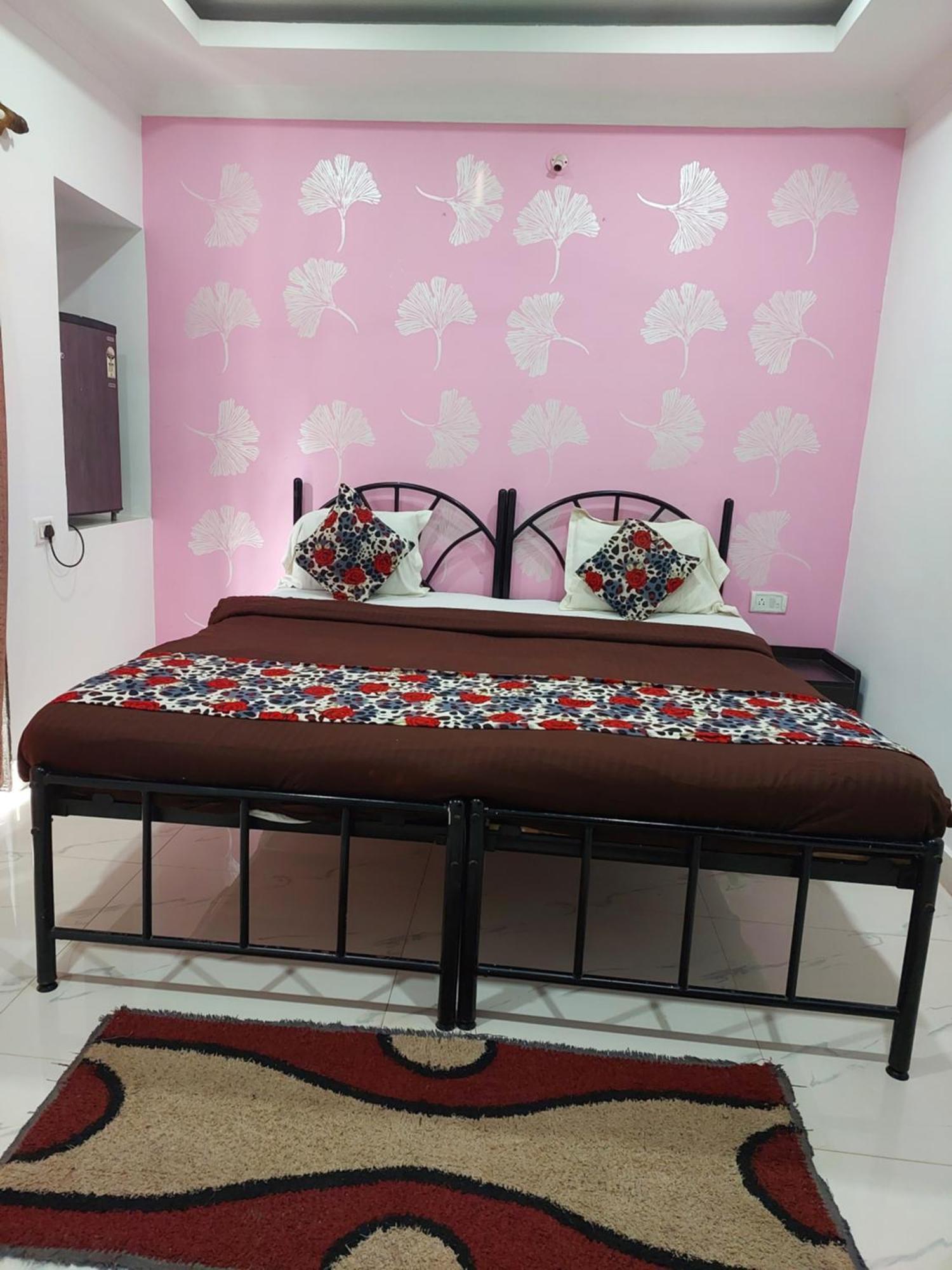 Hotel Queen Queen Sea Calangute Luaran gambar
